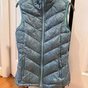 Mountain Hardware light green and silver Quilted Puffer Vest